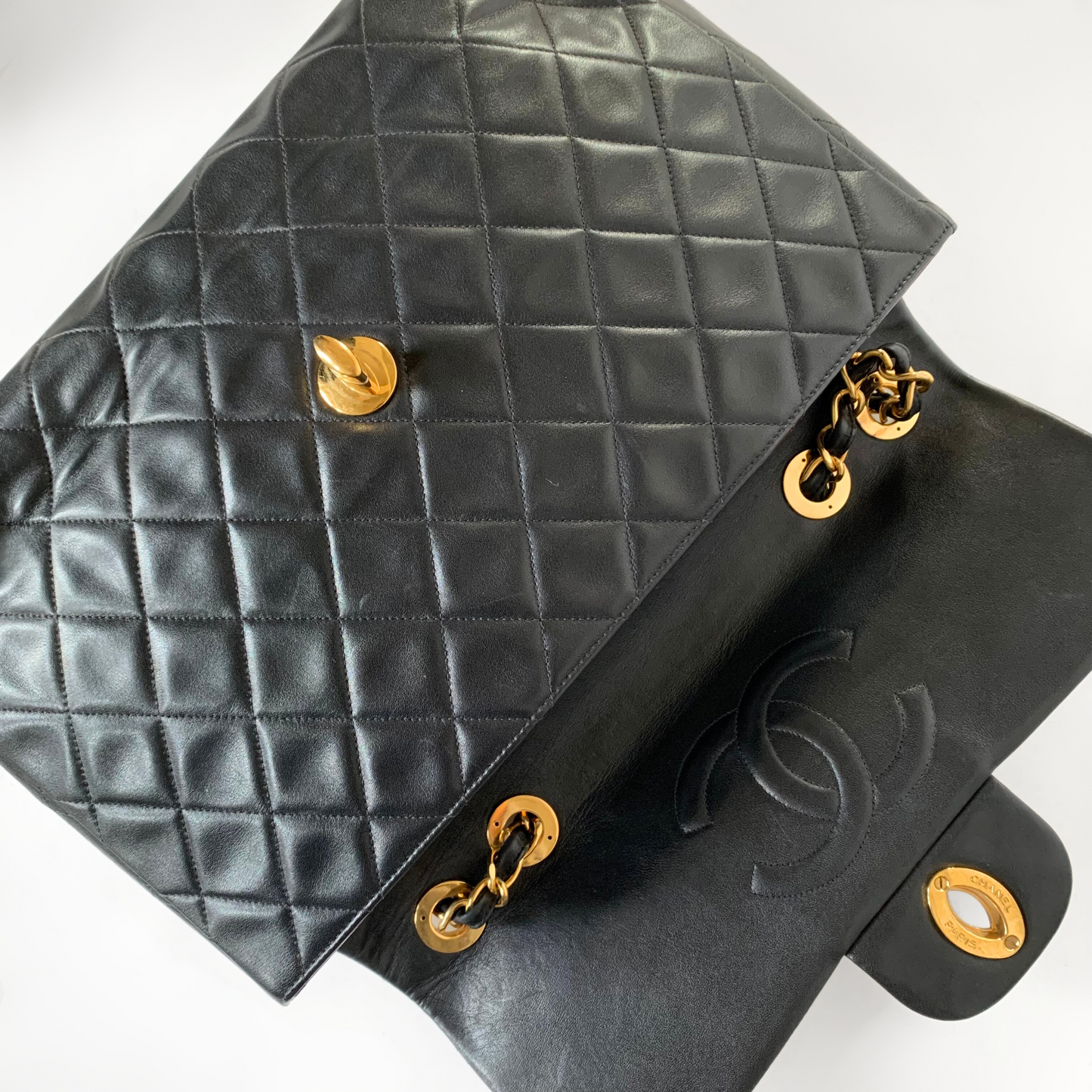 Chanel Classic Flap Bag Maxi Pelle Di Agnello