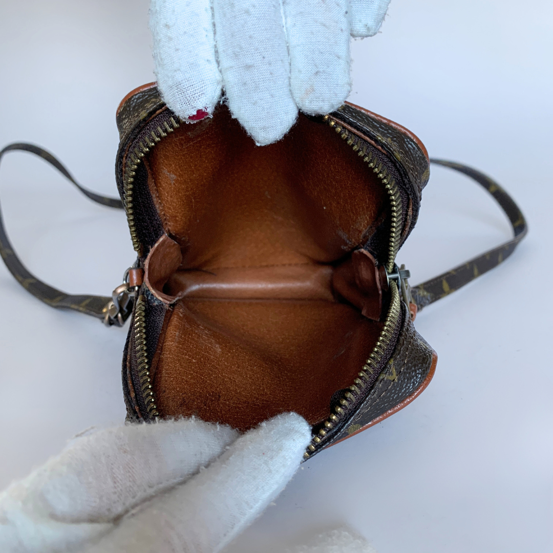 Louis Vuitton Louis Vuitton Danube Mini Monogram Canvas - Umhängetaschen - Etoile Luxury Vintage