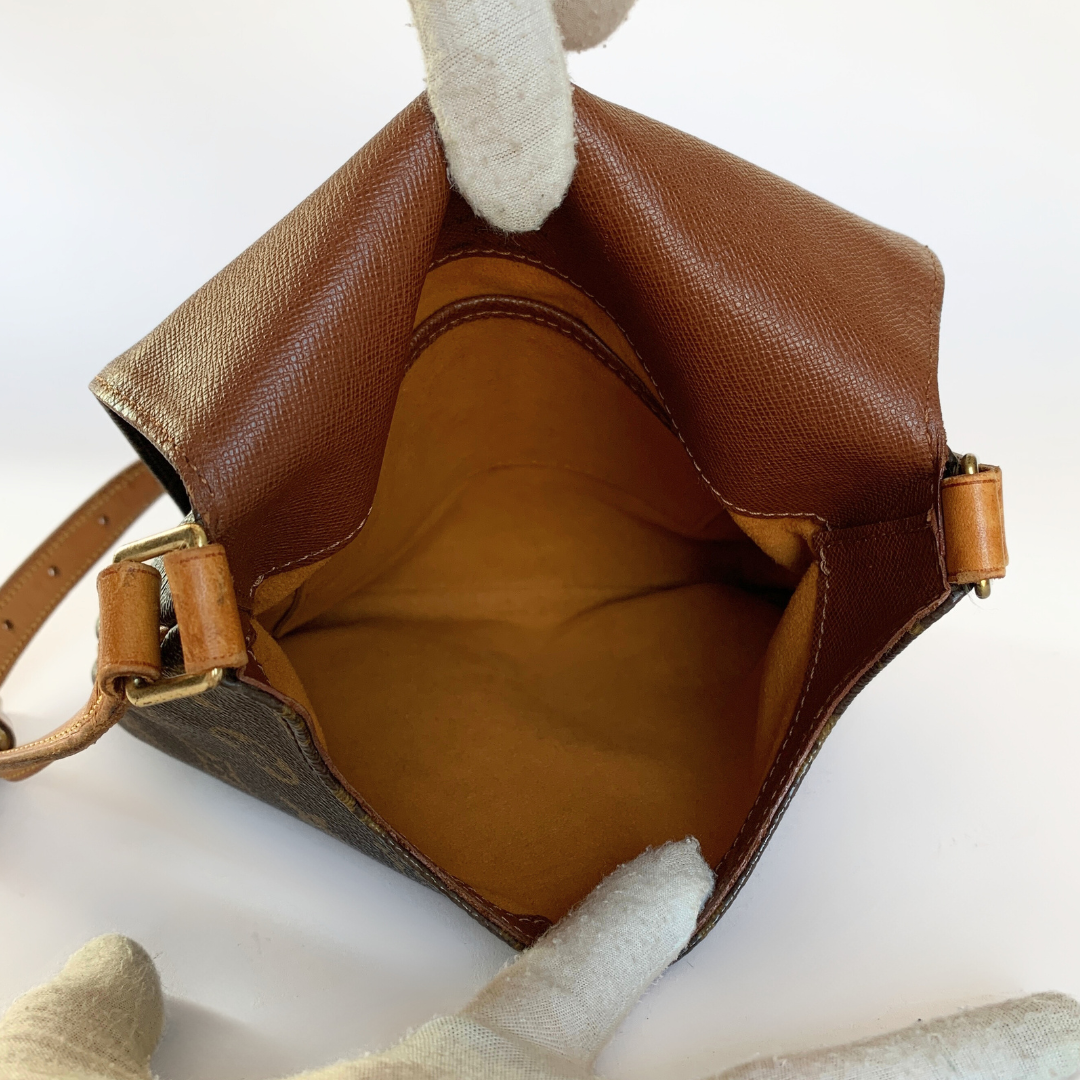 Louis vuitton long strap shoulder bag shop