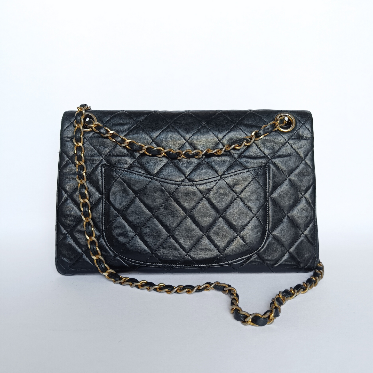 Chanel Classic Flap Bag Μεσαίο δέρμα αρνιού