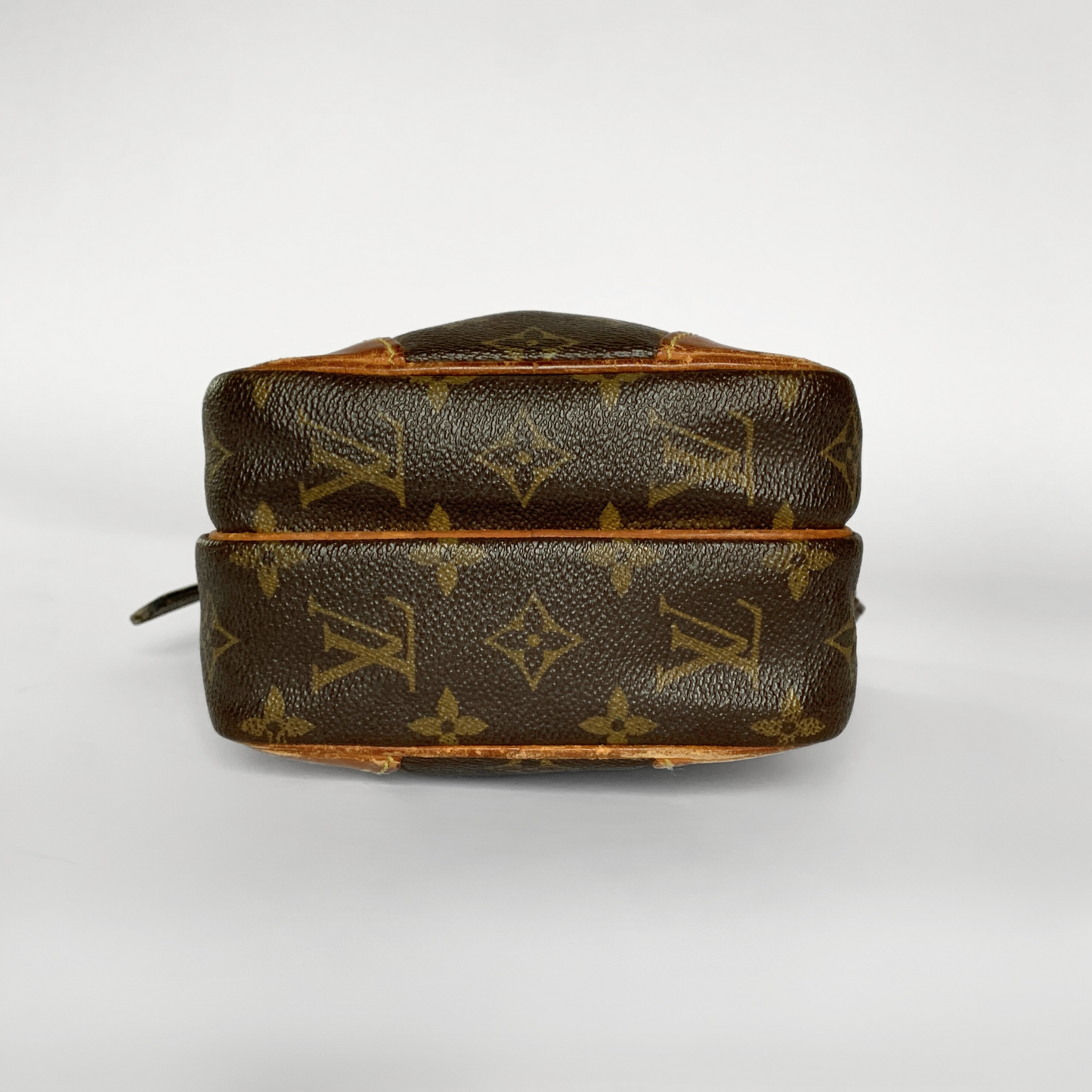 Louis Vuitton Louis Vuitton Amazon Monogram Canvas - Crossbody bags - Etoile Luxury Vintage