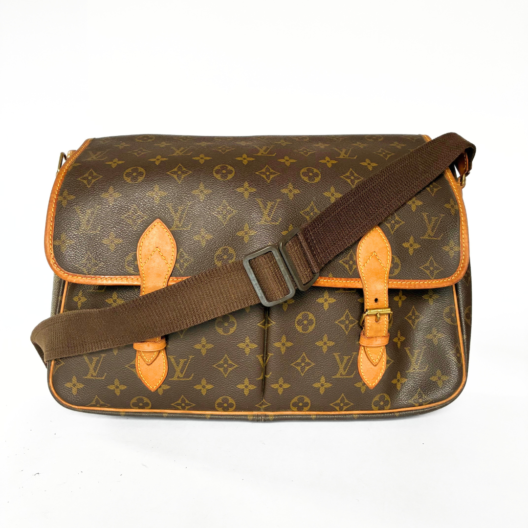 Louis Vuitton Gibecière GM monogram lærred