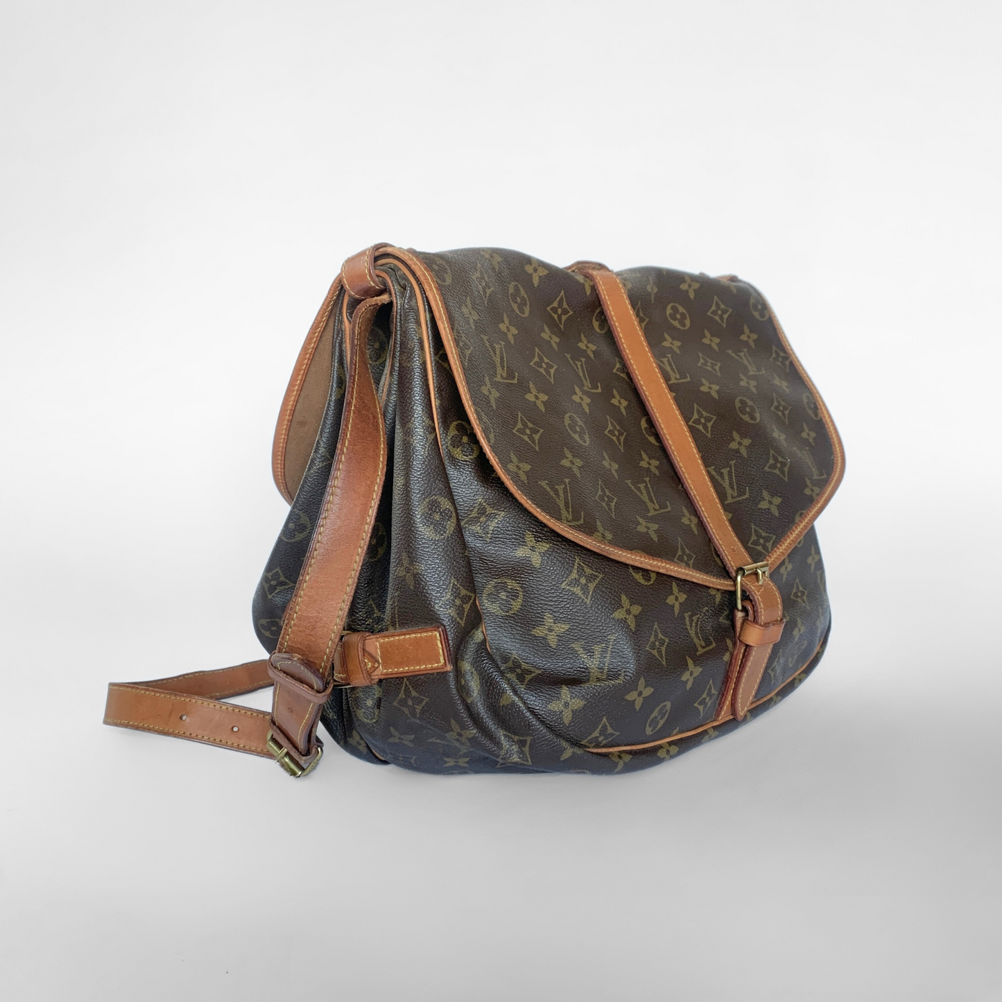 Louis Vuitton Saumur 35 Monogram Canvas