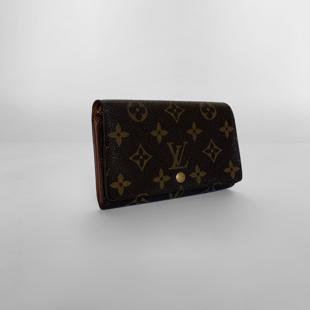 Louis Vuitton Louis Vuitton Wallet Medium Monogram Canvas - Wallets - Etoile Luxury Vintage