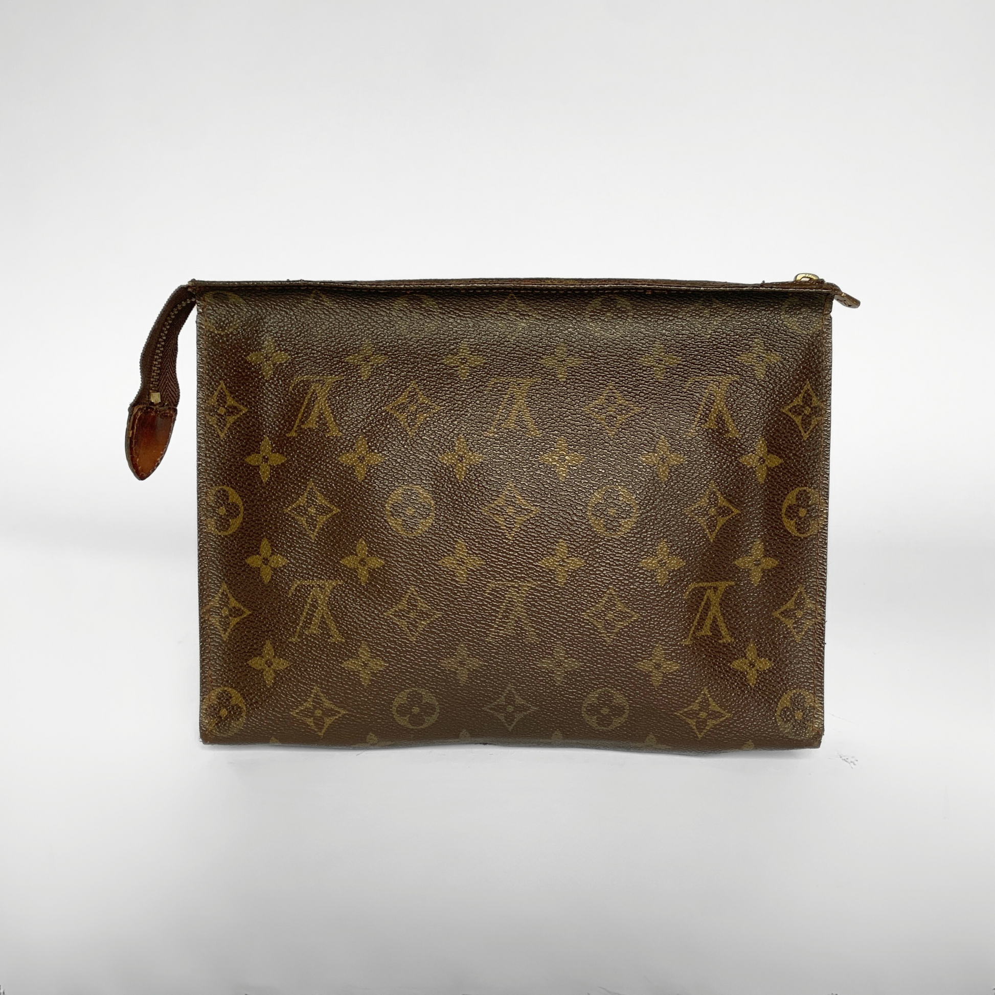 Louis Vuitton Toiletry Pouch Monogram Canvas – l'Étoile de Saint