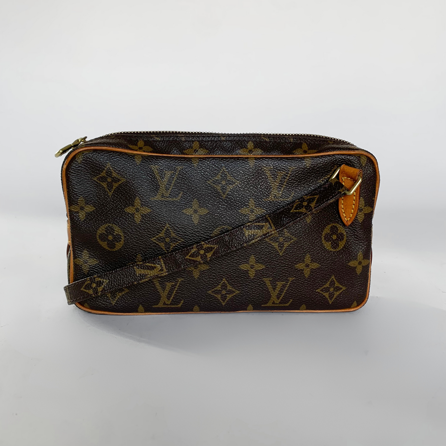 Louis Vuitton Louis Vuitton Marly Monogram Canvas - Håndtasker - Etoile Luxury Vintage