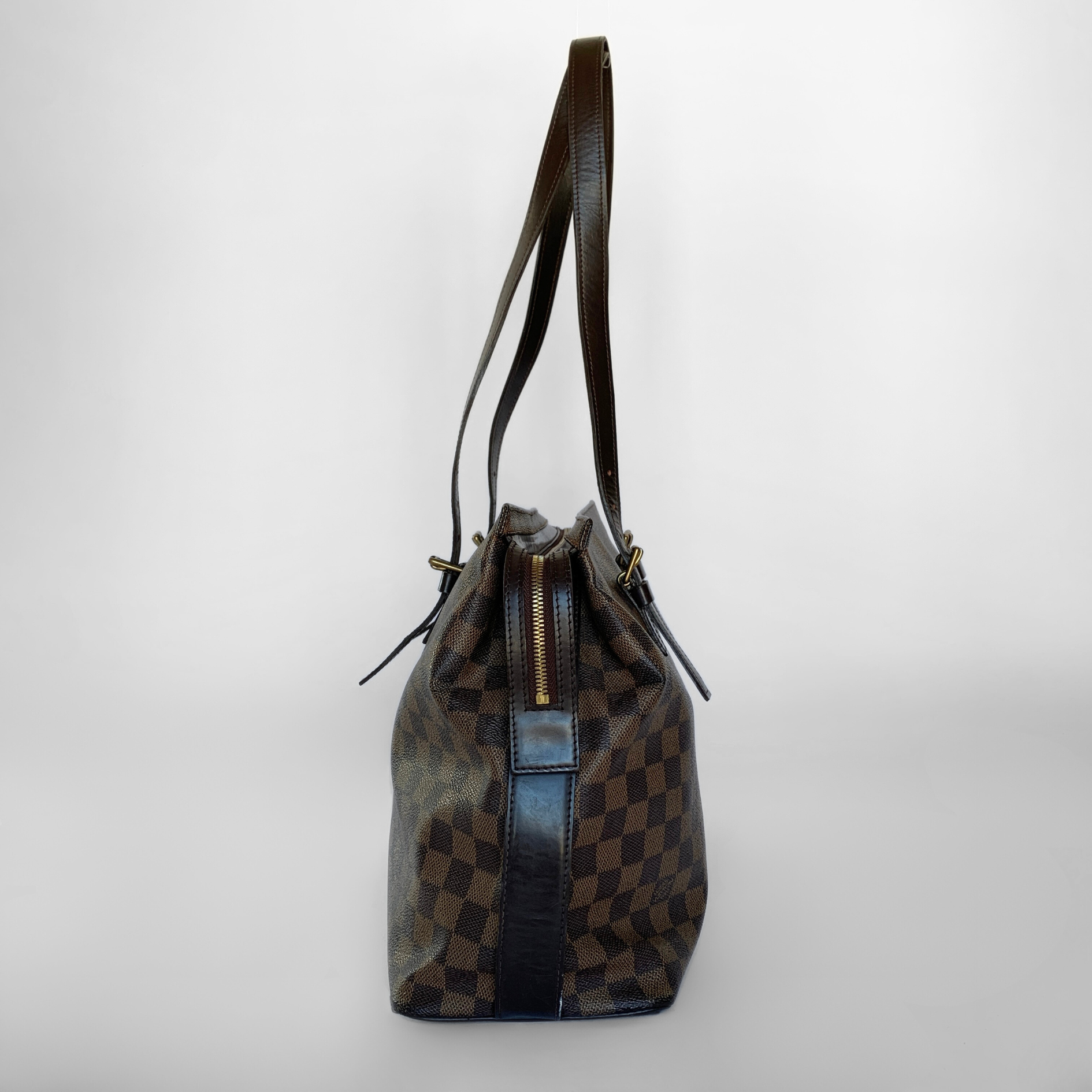 Louis Vuitton Louis Vuitton Chelsea Damier Ebene Canvas - Shoulder bags - Etoile Luxury Vintage