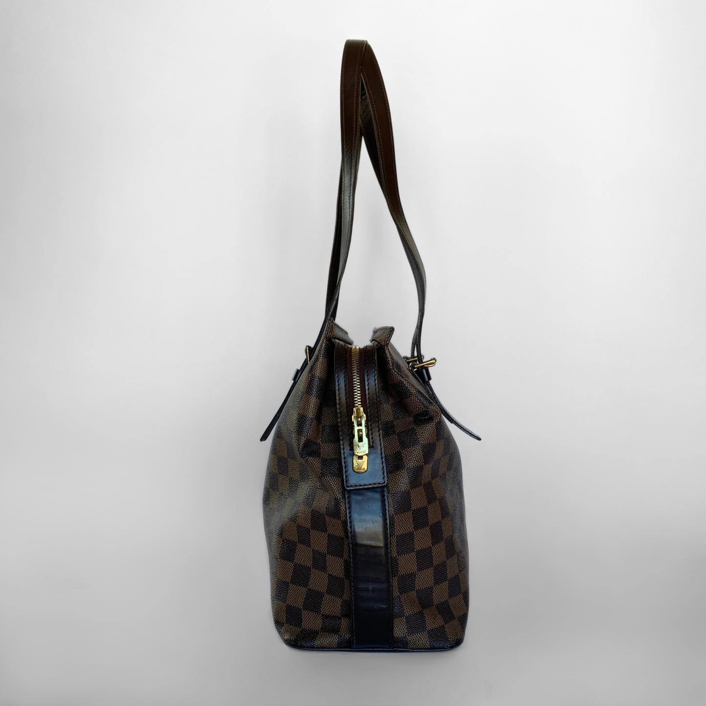 Louis Vuitton Louis Vuitton Chelsea Damier Ebene Canvas - Shoulder bags - Etoile Luxury Vintage