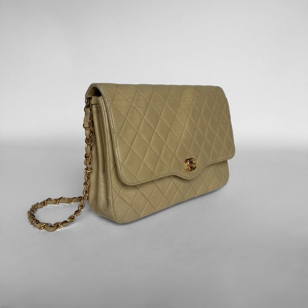 Chanel Shoulder Bag Lambskin Leather – l'Étoile de Saint Honoré