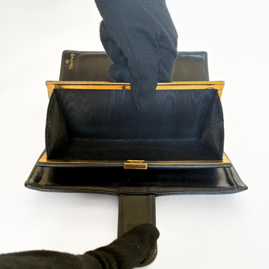 Chanel Geldbörse groß Kaviarleder