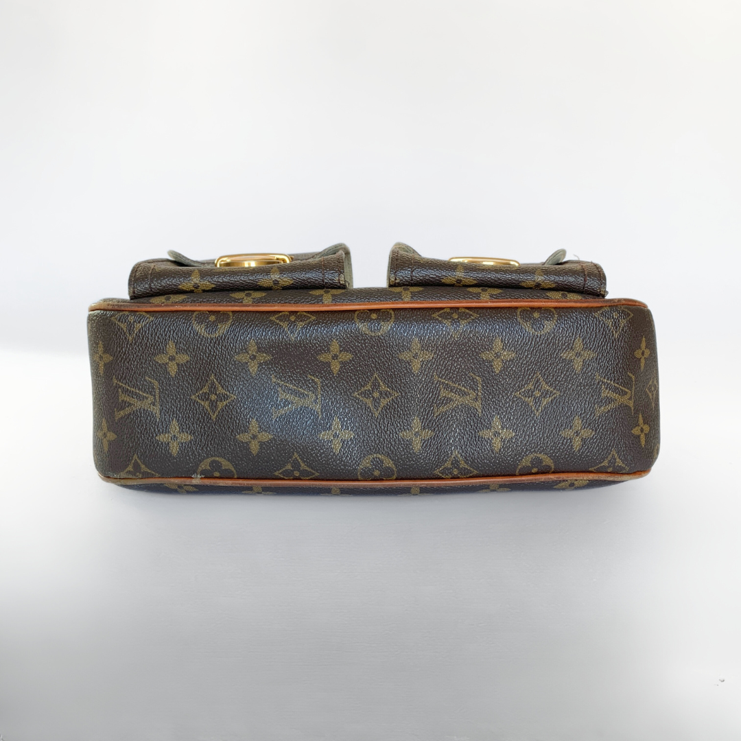 Louis Vuitton Louis Vuitton Hudson Monogram Canvas - Shoulder bags - Etoile Luxury Vintage