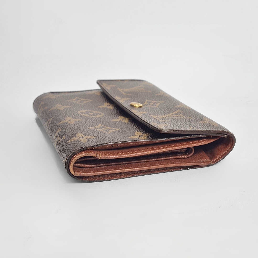 Wallet International Medium Monogram Canvas