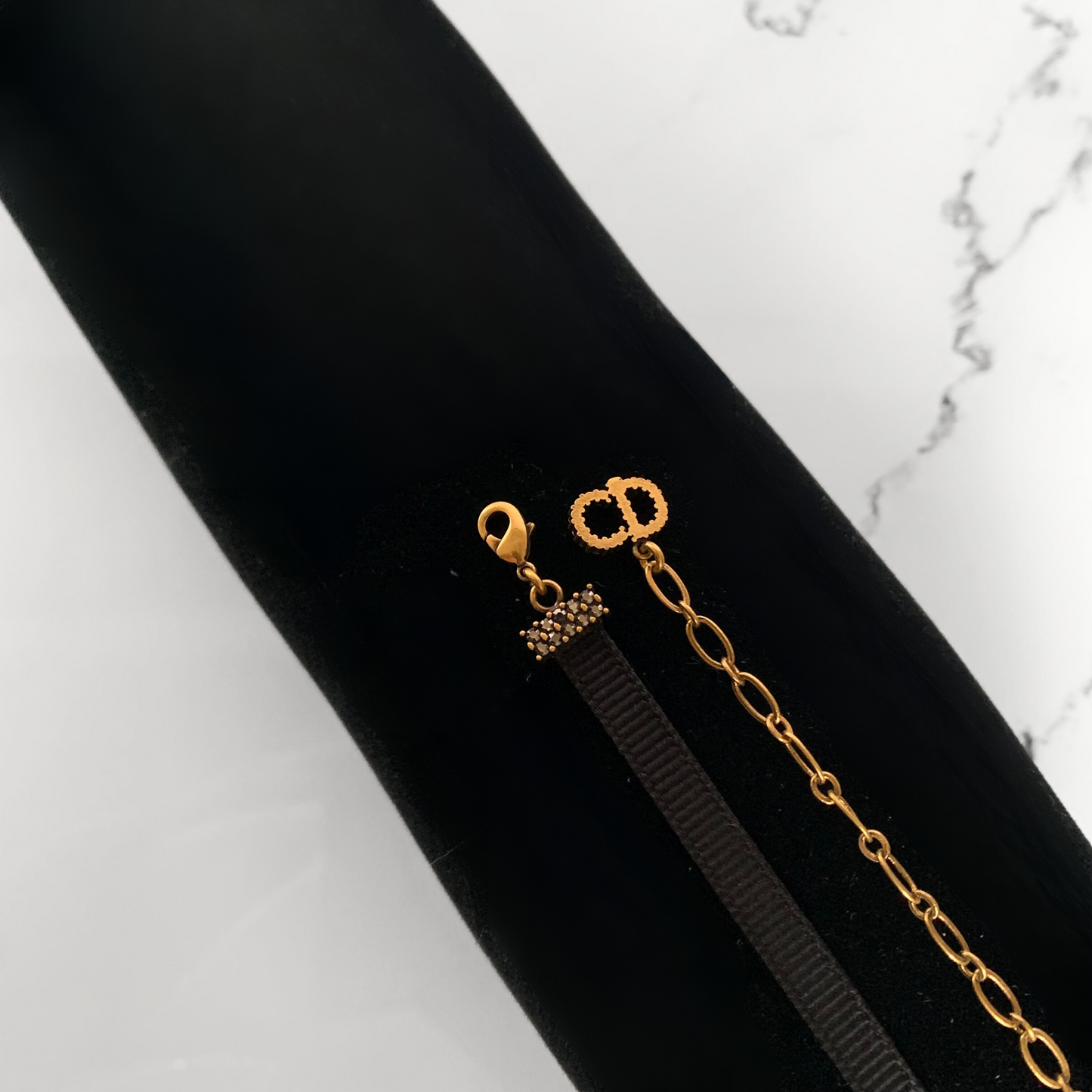 Dior Dior Choker Halsband Guldfärgat - Halsband - Etoile Luxury Vintage