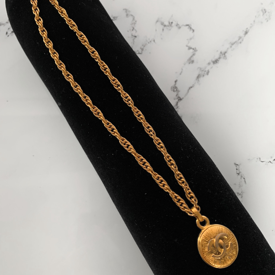 Chanel Chanel Colar Banhado a Ouro - Colares - Etoile Luxury Vintage