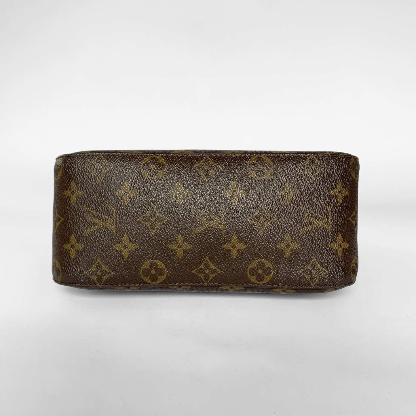 Louis Vuitton Louis Vuitton Looping MM Monogram Canvas - Shoulder bags - Etoile Luxury Vintage