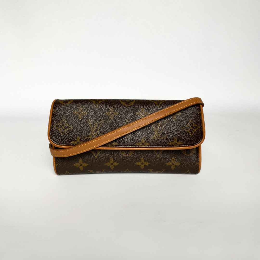 Louis Vuitton Louis Vuitton Pochette Twin PM Monogram Canvas - Handbags - Etoile Luxury Vintage