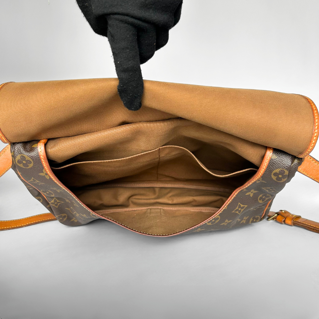 Louis Vuitton Saumur 35 Monogram lærred