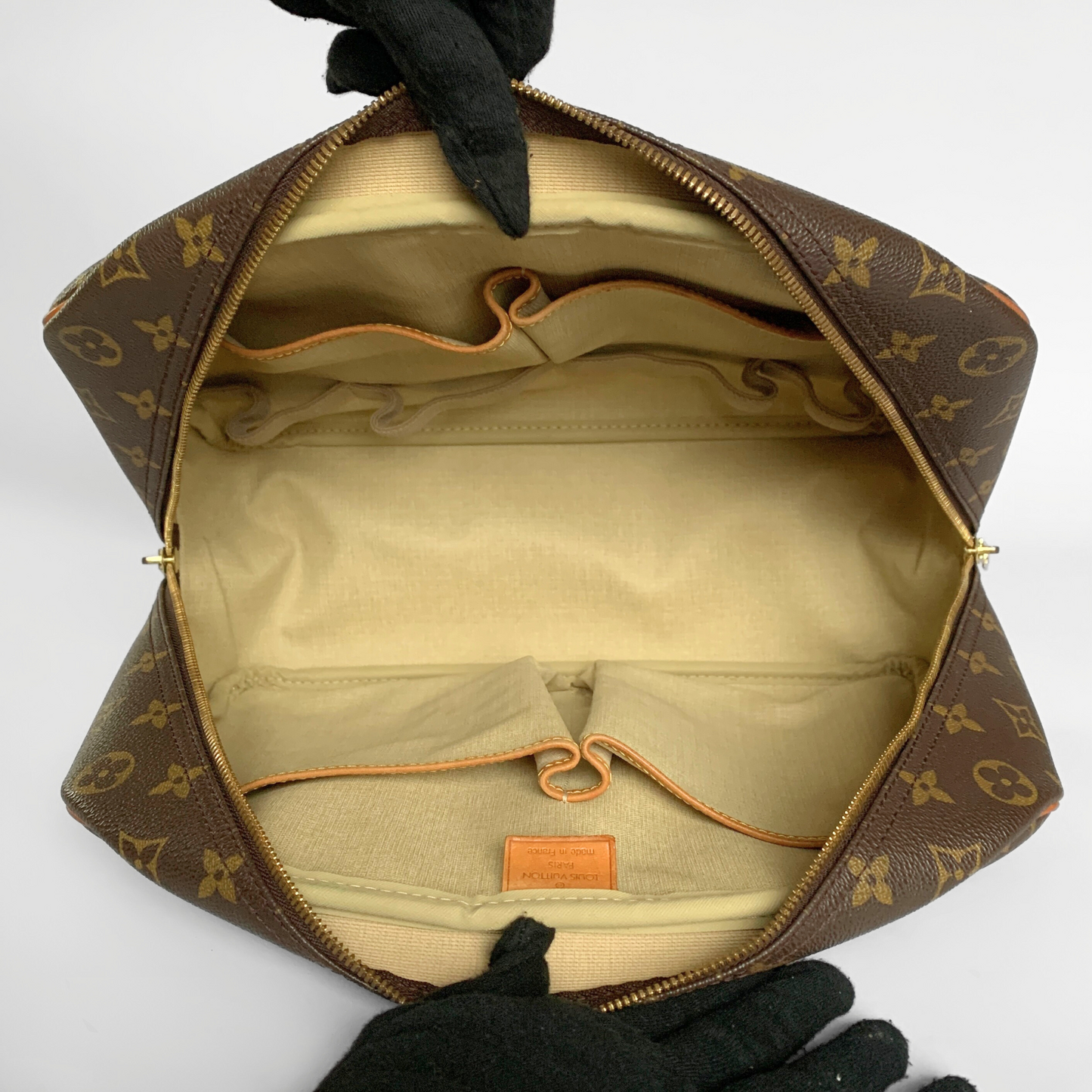 Louis Vuitton Deauville Monogram Canvas