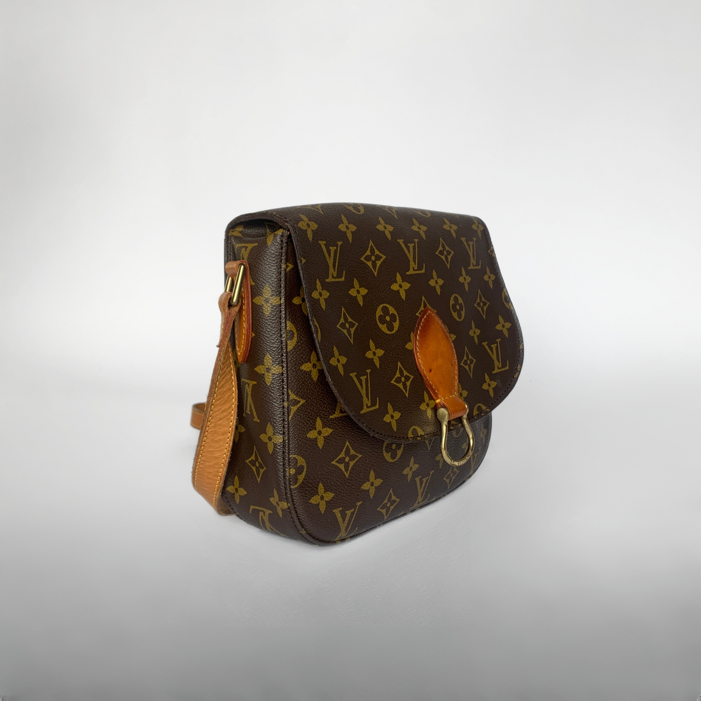 Louis Vuitton Louis Vuitton Saint Cloud GM Monogram Canvas - Crossbody bags - Etoile Luxury Vintage