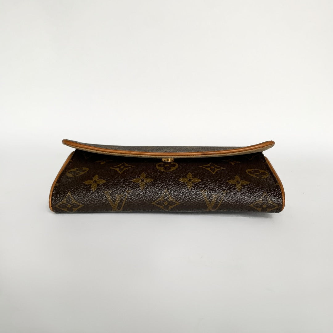 Louis Vuitton Louis Vuitton Pochette Twin PM Monogram Canvas - Handtaschen - Etoile Luxury Vintage