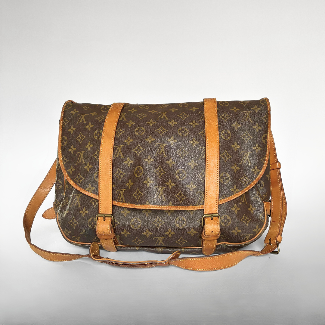 Louis Vuitton Saumur 43 Monogram Canvas