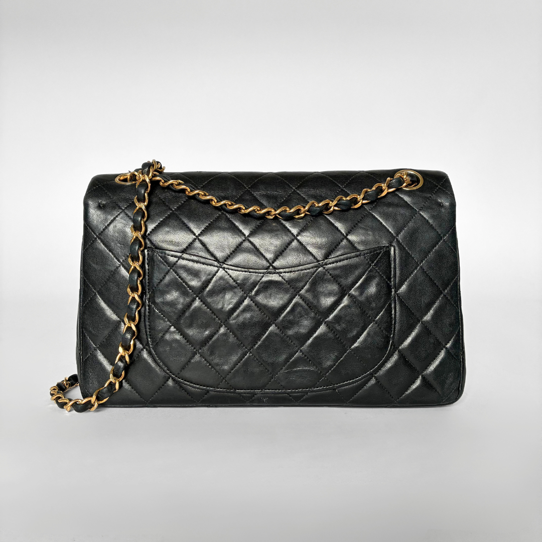 Chanel Classic Flap Bag Mittleres Lammleder