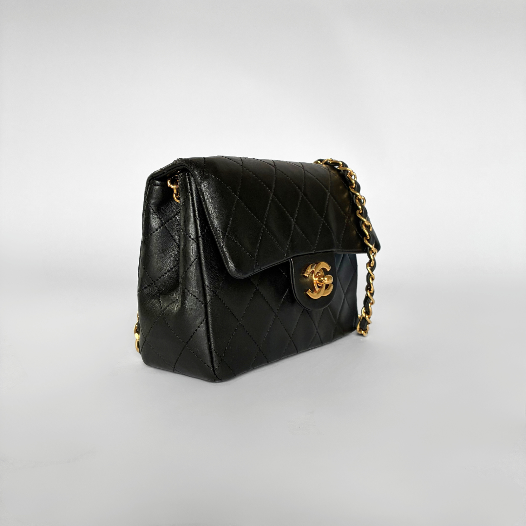 Chanel Classic Flap Bag Mini lammskinns läder