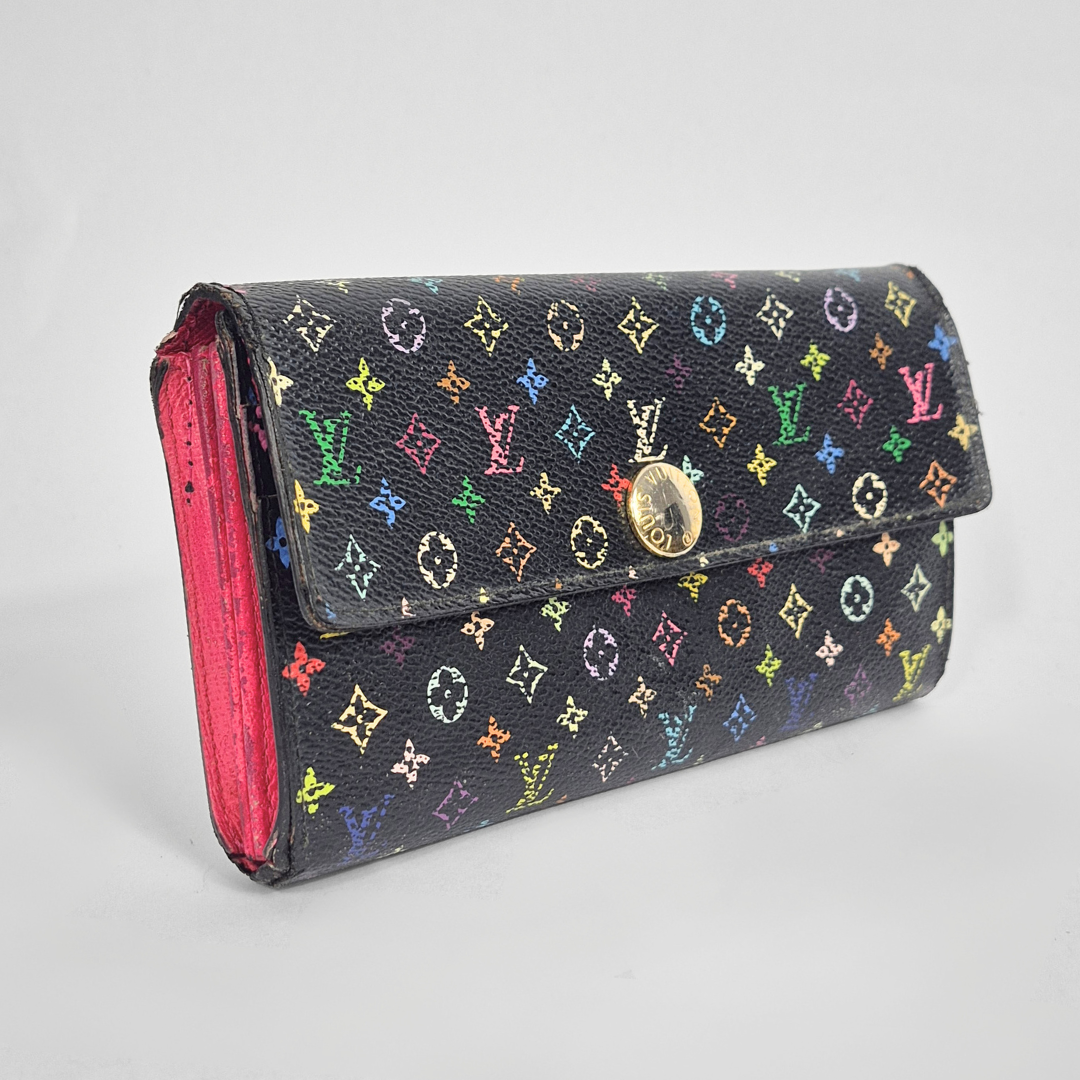 Cartera de diseño con estampado de logotipo multicolor sobre fondo gris claro