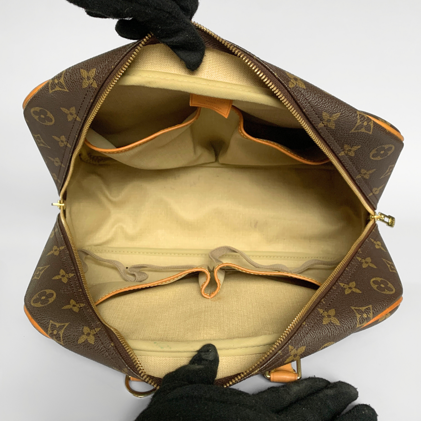 Louis Vuitton Deauville Monogram Canvas