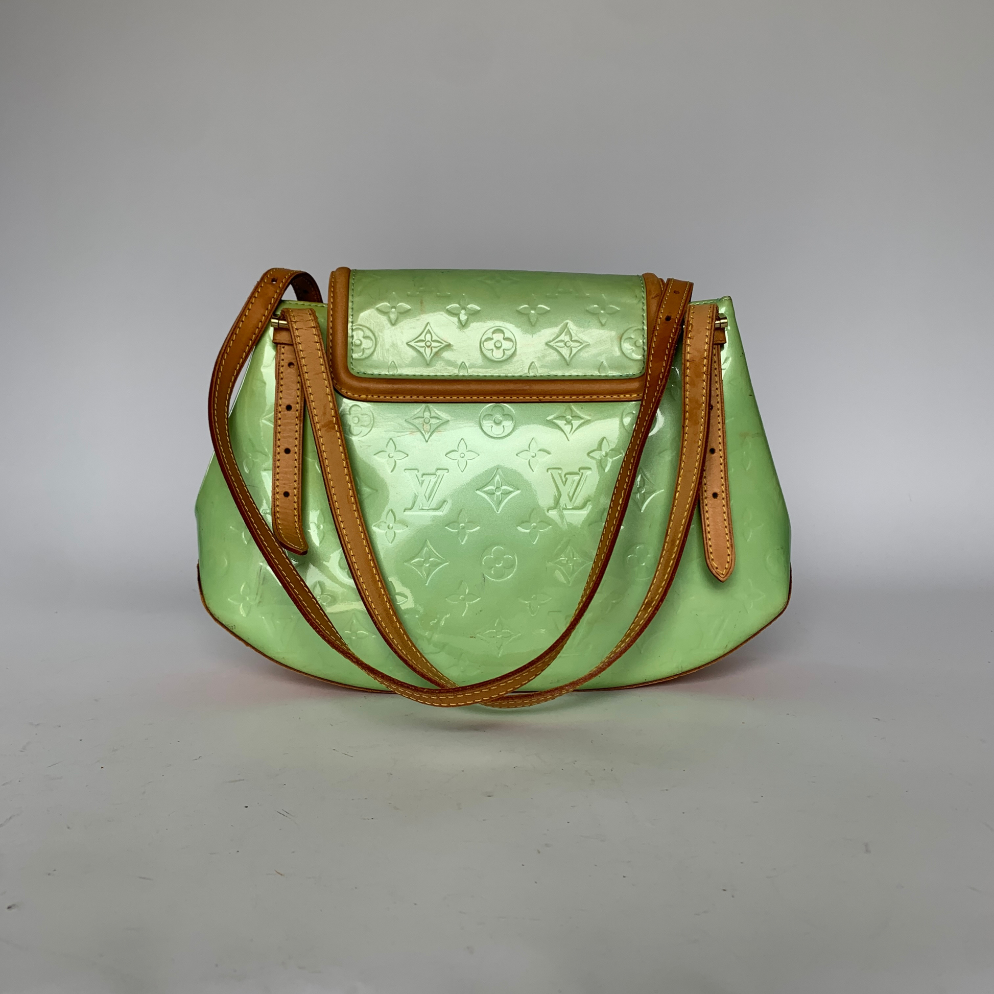 Louis Vuitton Louis Vuitton Biscayne Bay Vernis Leather - Shoulder bags - Etoile Luxury Vintage