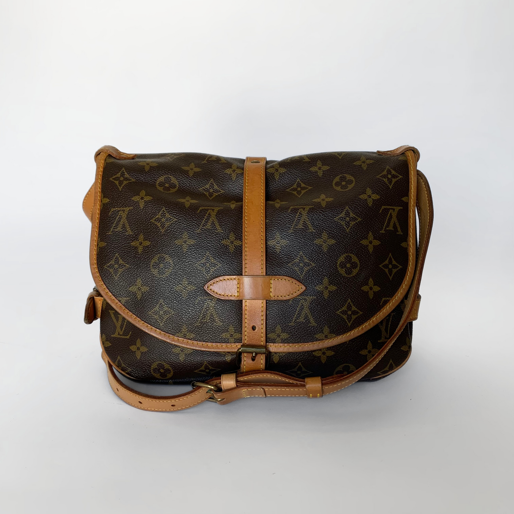 Louis Vuitton Louis Vuitton Saumur 30 Monogram Canvas - Handbags - Etoile Luxury Vintage