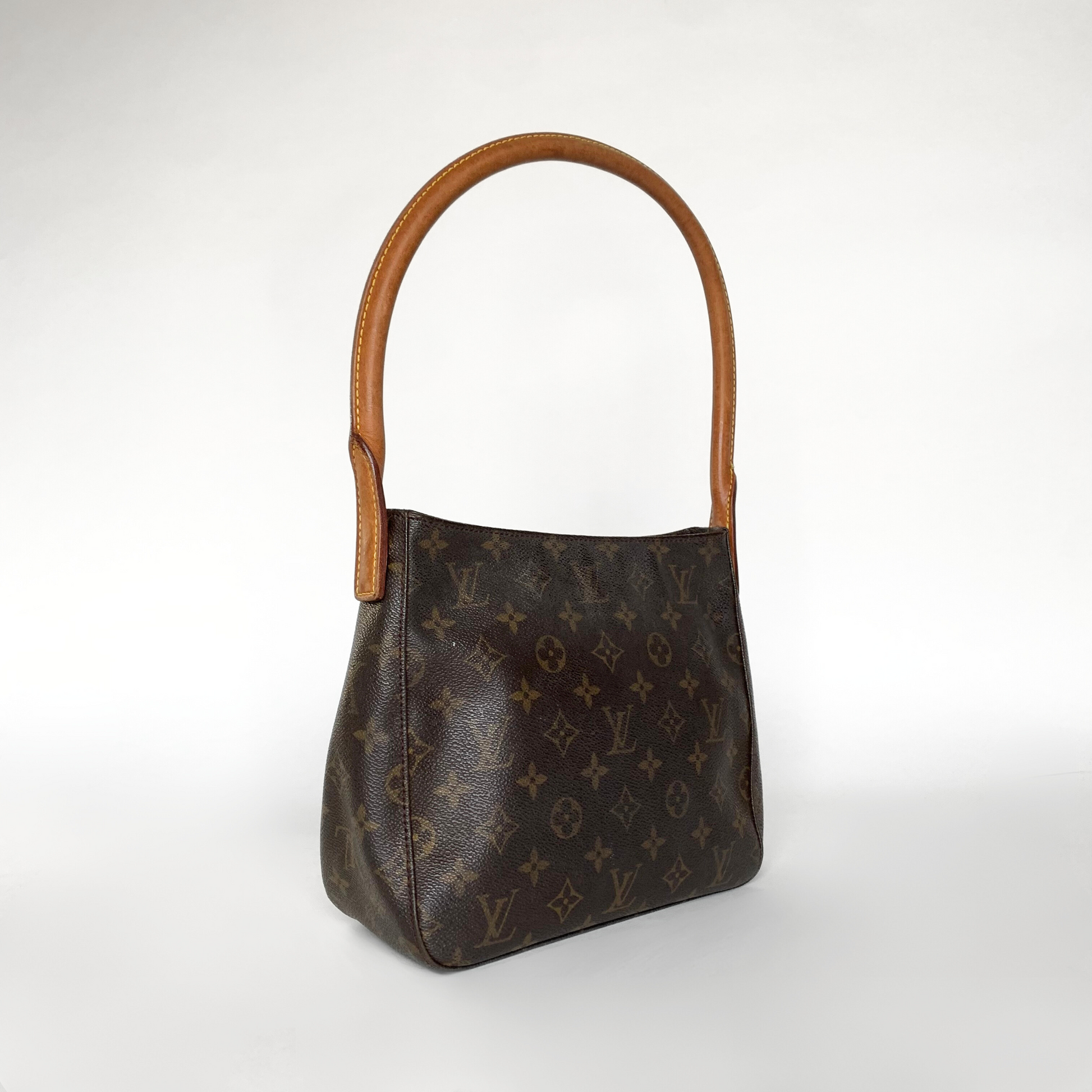 Louis Vuitton Louis Vuitton Looping MM Monogram Canvas - Handtaschen - Etoile Luxury Vintage