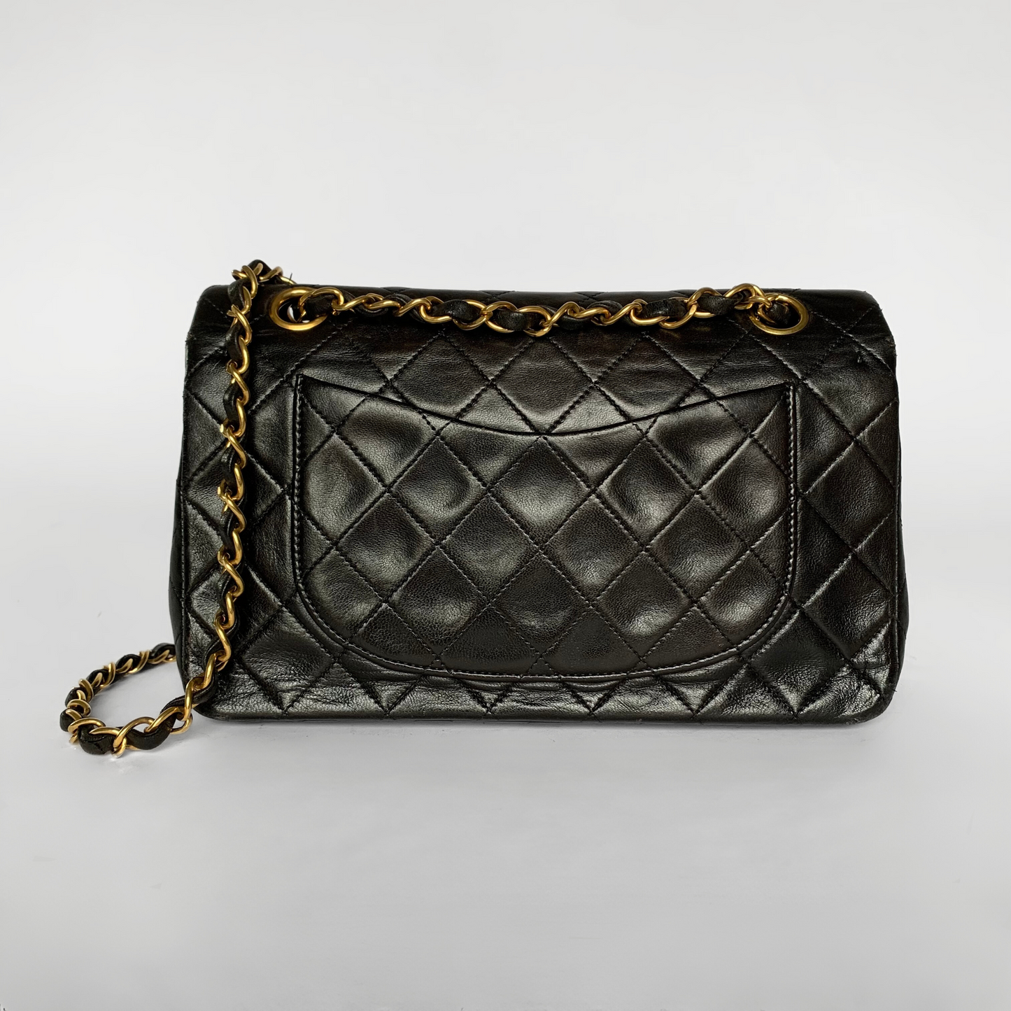 Chanel Chanel Couro de cordeiro pequeno clássico com aba dupla - Bolsas - Etoile Luxury Vintage