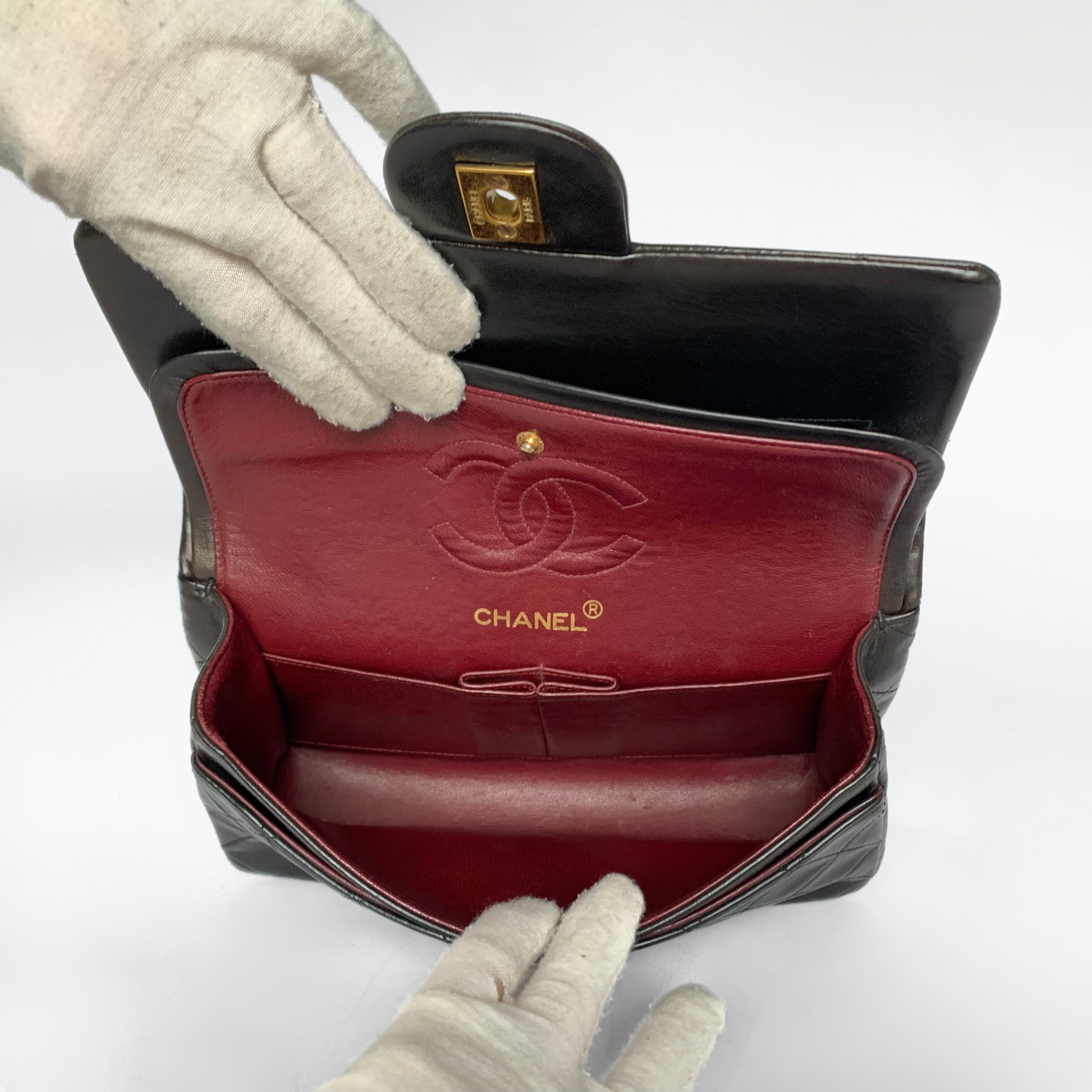 Chanel vintage classic double flap bag quilted lambskin small 2025