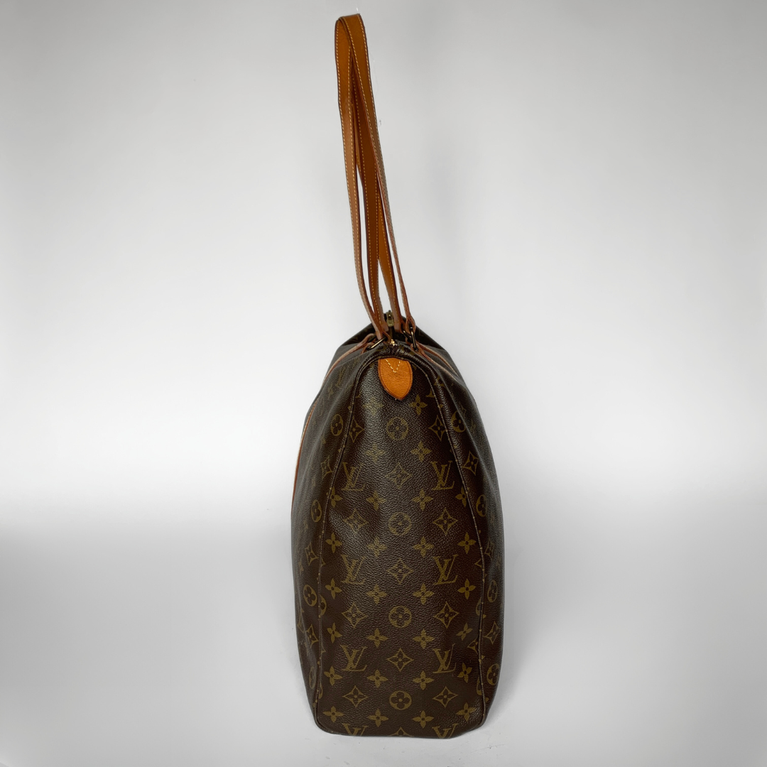 Louis Vuitton Louis Vuitton Flannery Monogram Canvas - Shoulder bags - Etoile Luxury Vintage