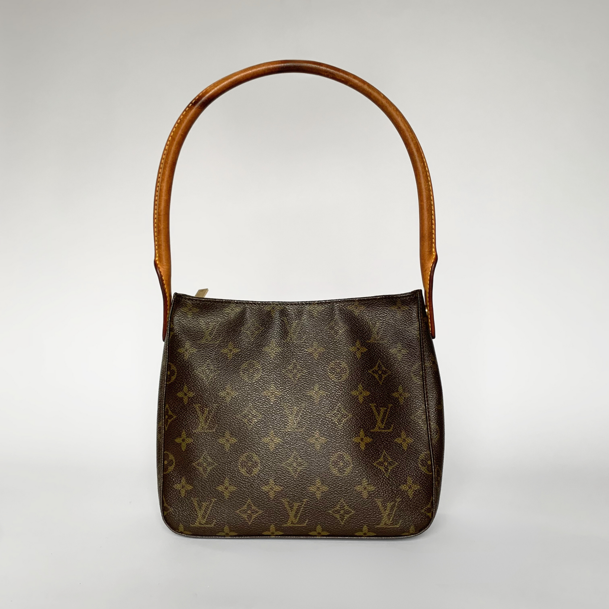 Louis Vuitton Louis Vuitton Looping MM Monogram Canvas - Shoulder bags - Etoile Luxury Vintage