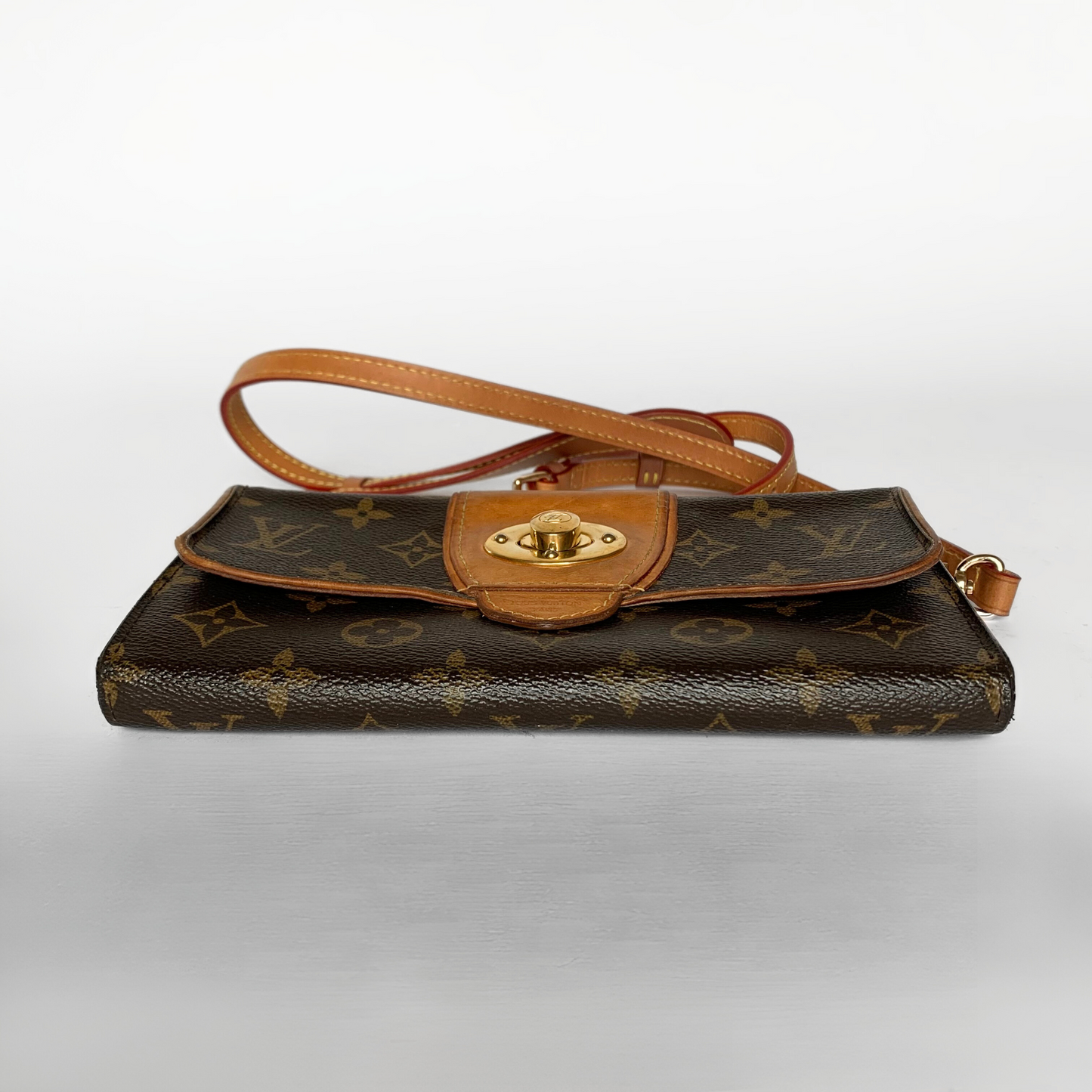 Louis Vuitton Louis Vuitton Portefeuille Boetie Monogram Canvas - Crossbody bags - Etoile Luxury Vintage