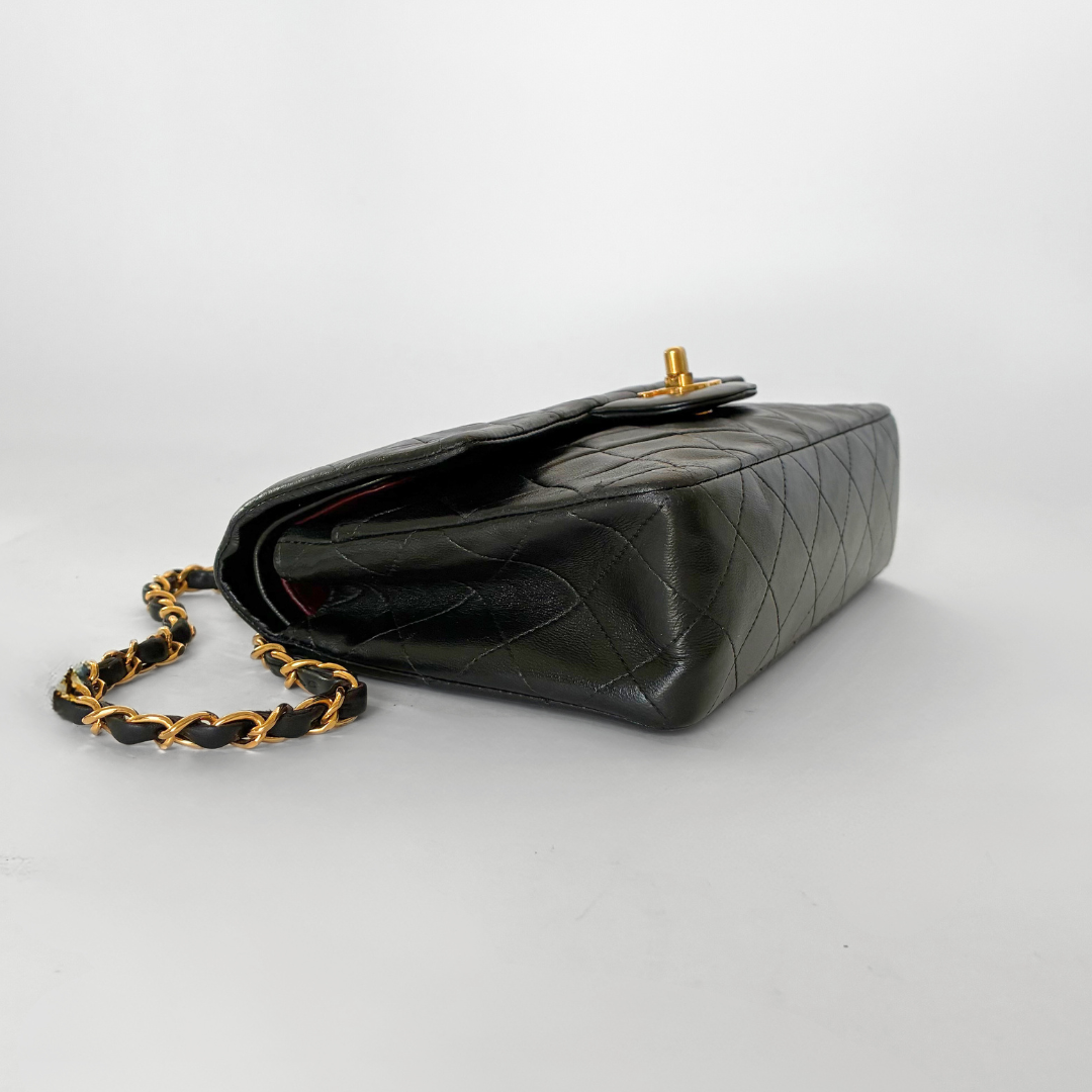 Chanel Classic Flap Bag Kleines Lammfellleder