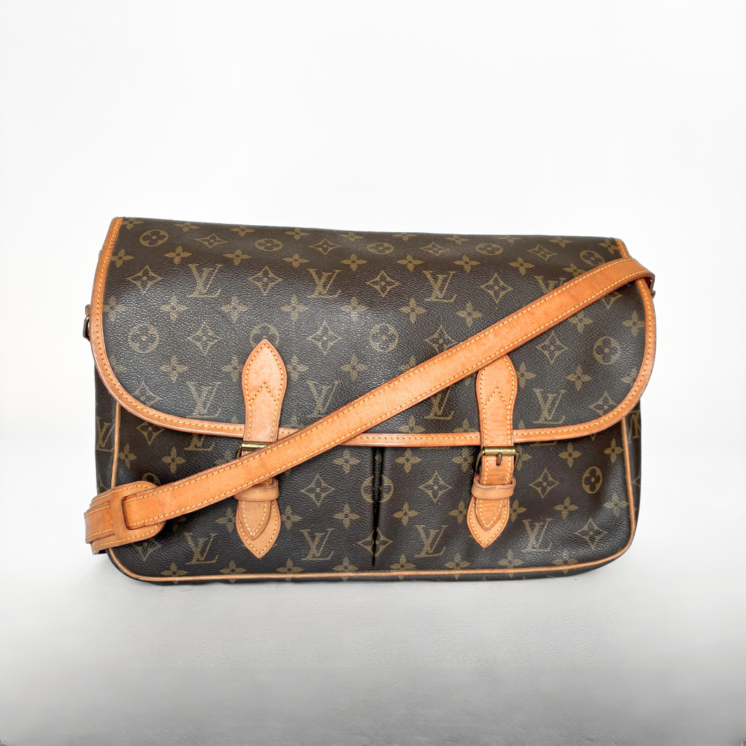 Louis Vuitton Gibecière GM Monogram Canvas