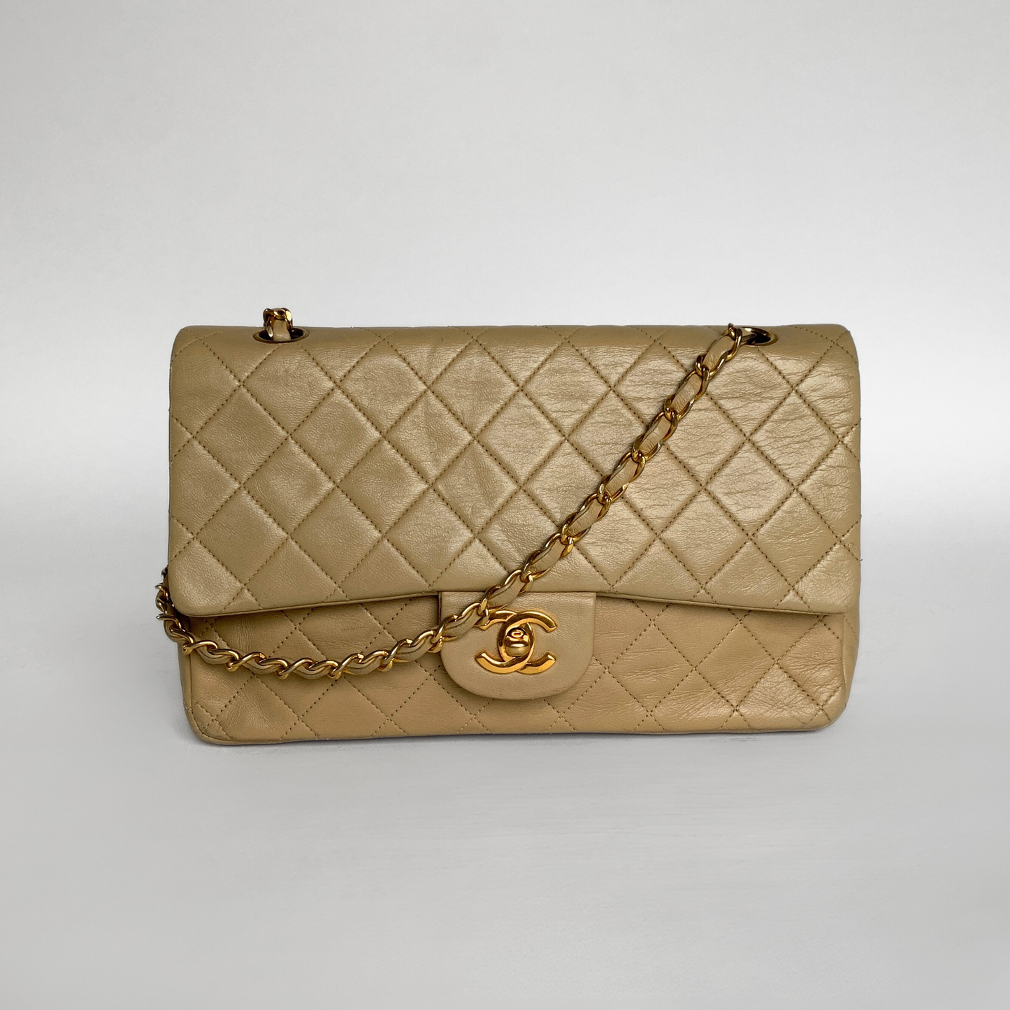 Chanel Klassisk dobbelt Flap Bag Medium lamskind læder