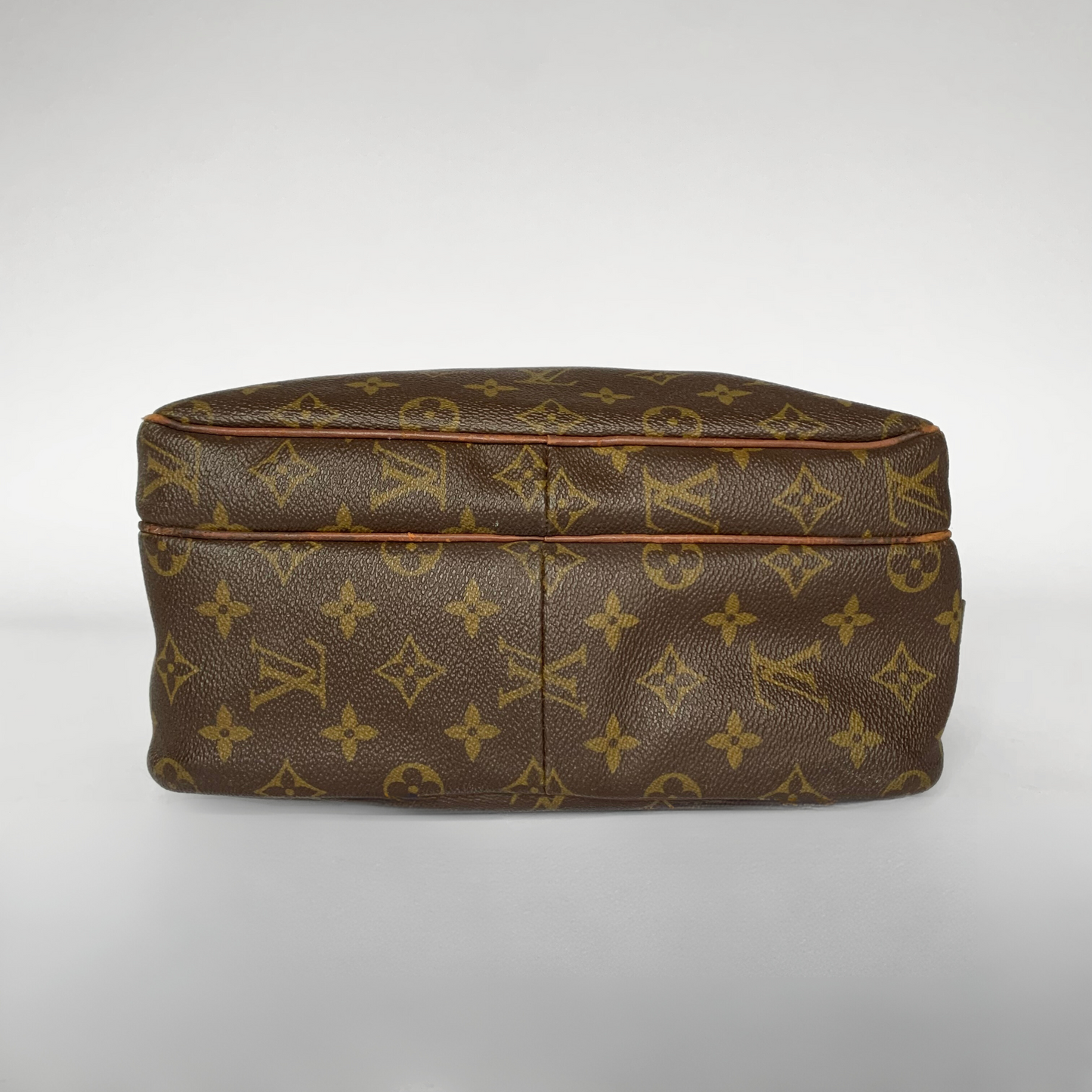 Louis Vuitton Louis Vuitton Nile Mongram Canvas - Handväska - Etoile Luxury Vintage