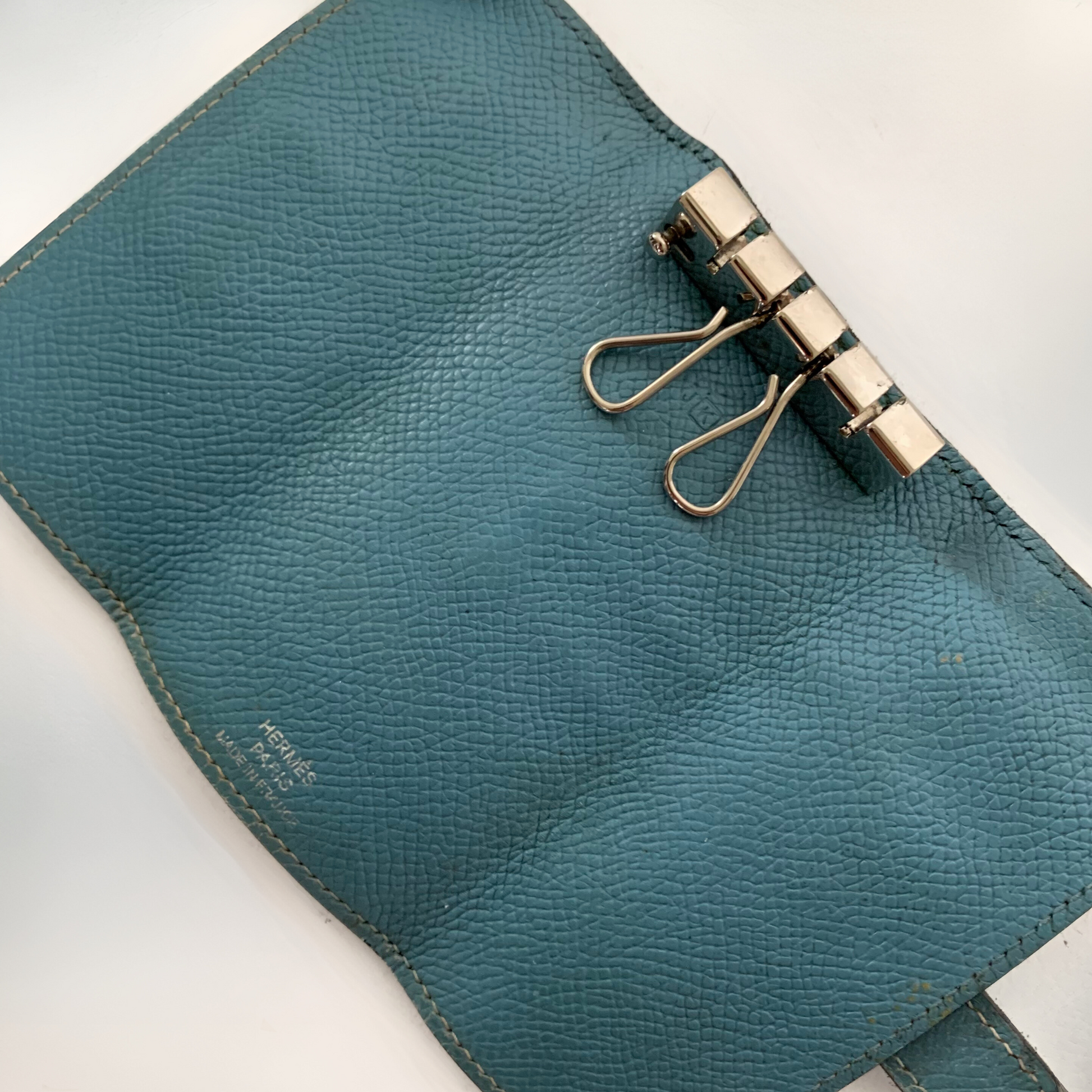 Herm&egrave;s Herm&egrave;s Bearn Key Holder Chevre De Coromandel Leather - Key holder - Etoile Luxury Vintage