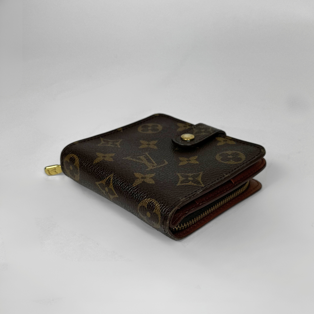 Louis Vuitton Zipper Wallet