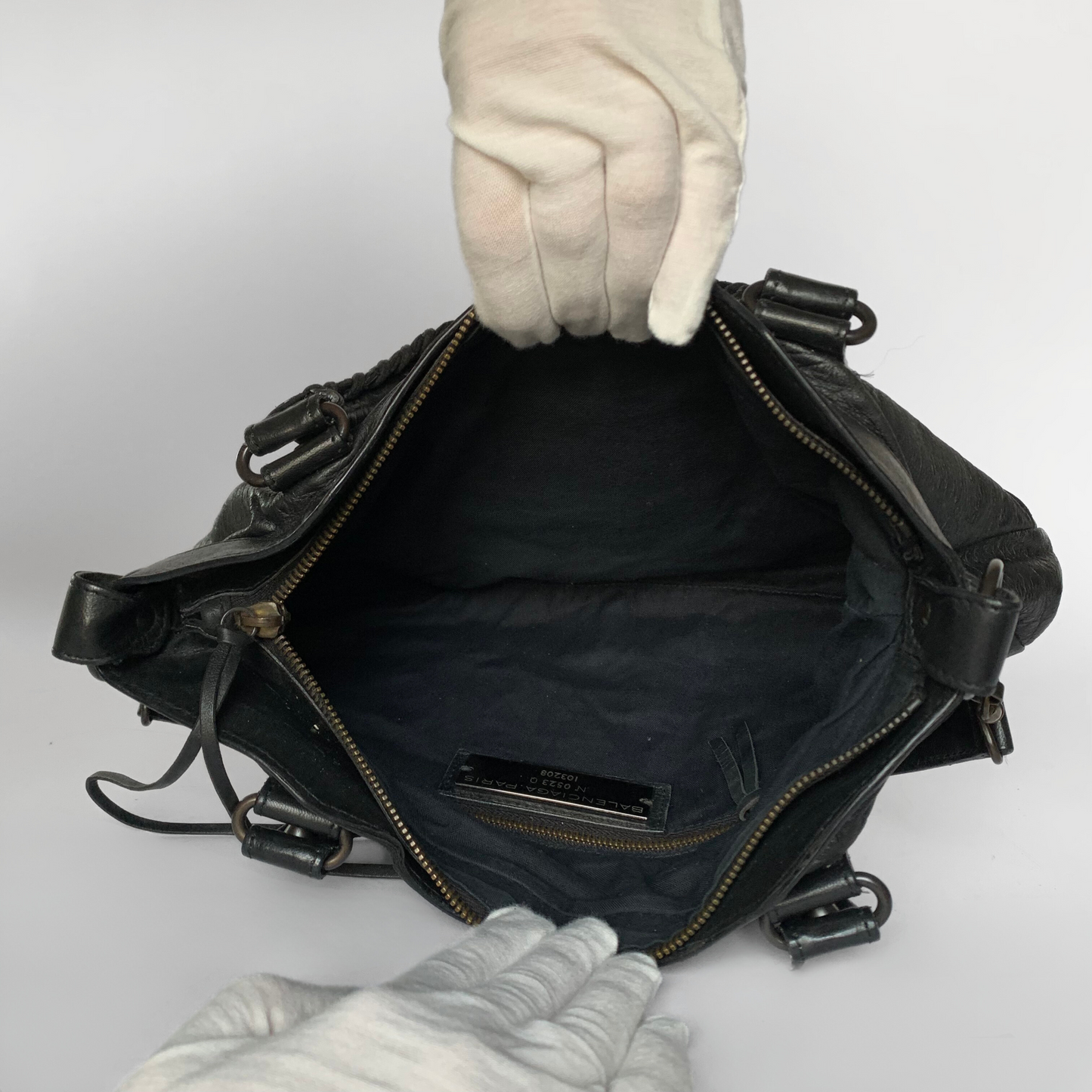 Balenciaga Balenciaga First Bag Leather - Håndvesker - Etoile Luxury Vintage