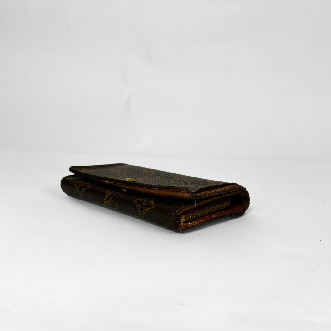 Louis Vuitton Medium Wallet Monogram Canvas
