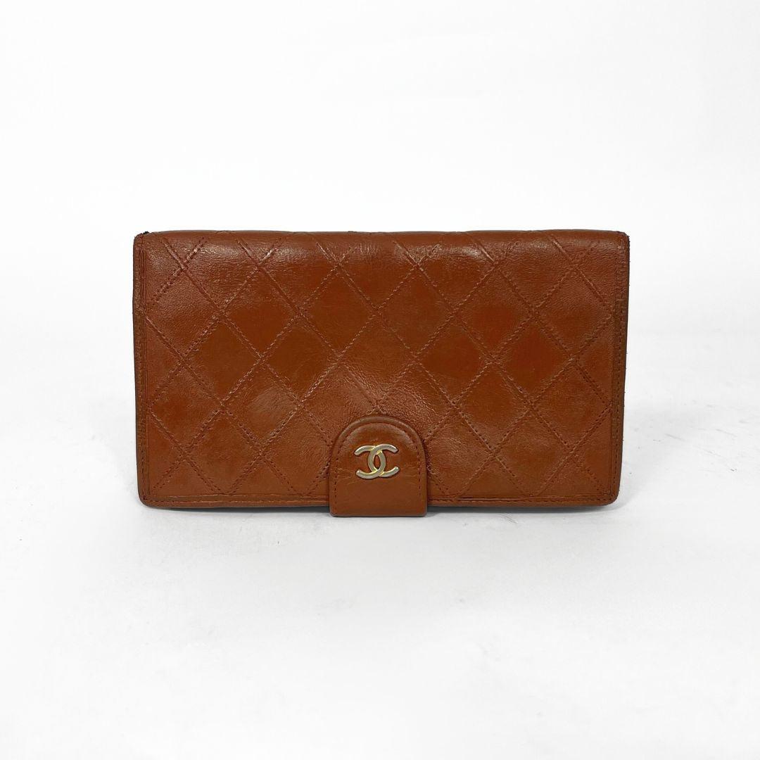 Chanel Chanel Πορτοφόλι από καφέ δέρμα αρνιού - Πορτοφόλια - Etoile Luxury Vintage
