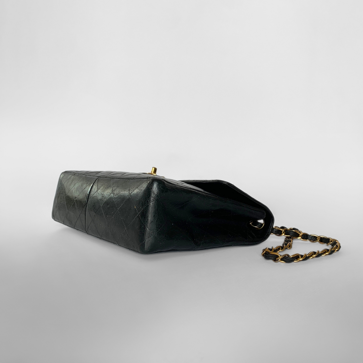 Chanel Classic Flap Bag Maxi piel de cordero