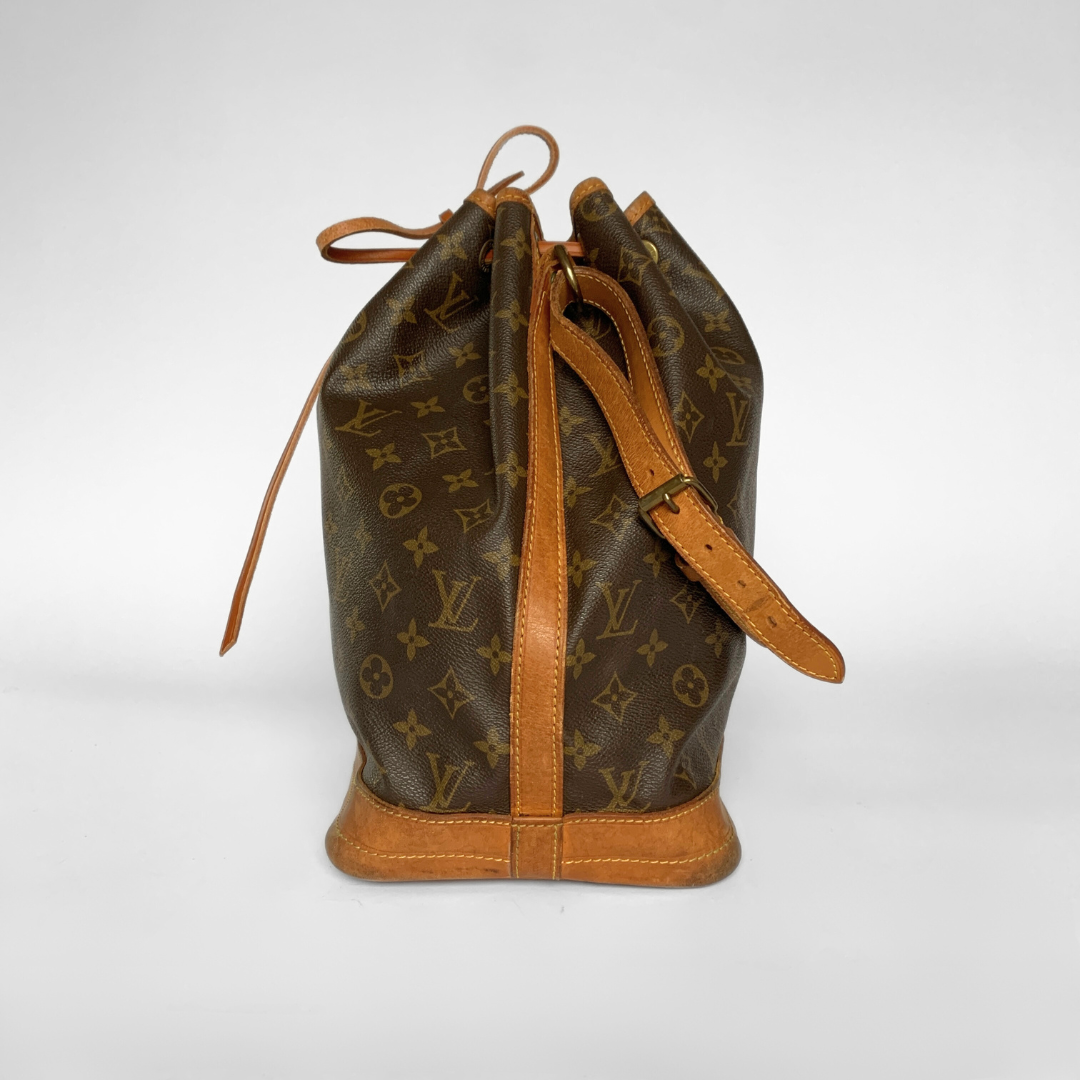 Louis Vuitton Louis Vuitton No&eacute; Monogram Canvas - Shoulder bags - Etoile Luxury Vintage