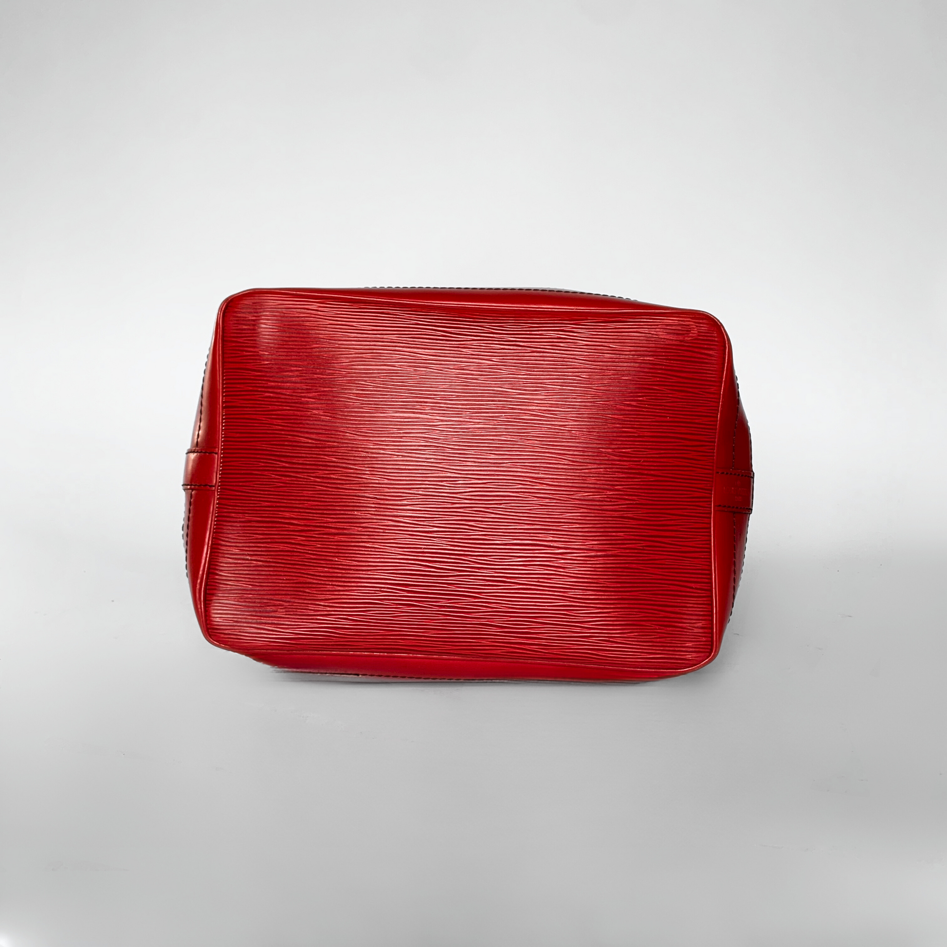 Louis Vuitton Louis Vuitton No&eacute; Epi Leather - Shoulder bag - Etoile Luxury Vintage