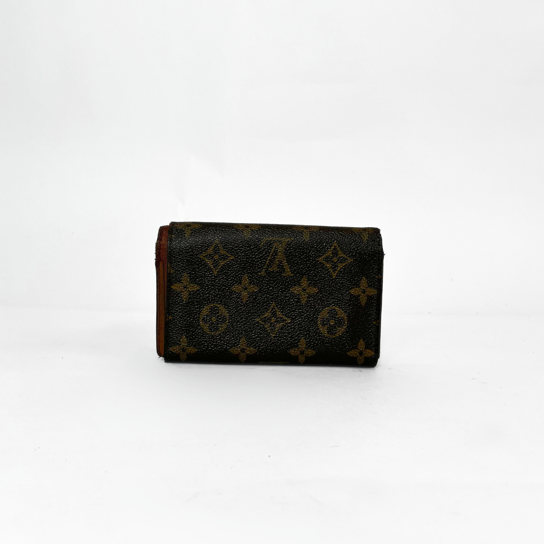 Louis Vuitton Medium Wallet Monogram Canvas